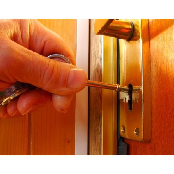 AZ Locksmith and Key Solutions