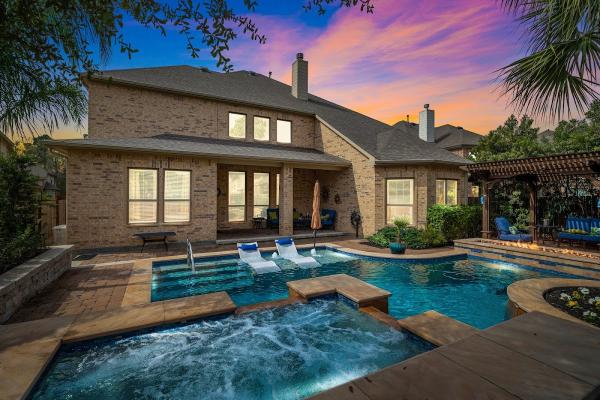 Stephanie Cribbs Real Estate Team