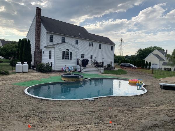 B & L Pools & Spas