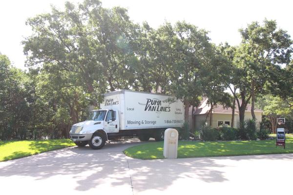 Puma van Lines