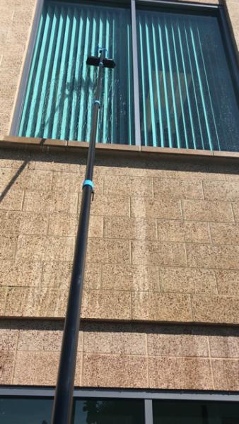 Seabrite Cleaning