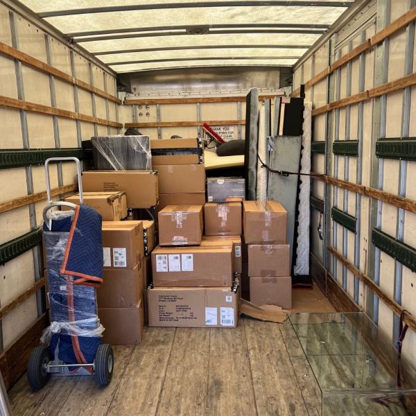 Platinum Movers LLC