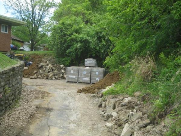 Castleman Retaining Walls & Hardscapes