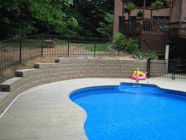 Castleman Retaining Walls & Hardscapes