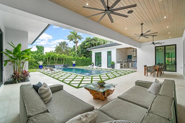 REH Interiors