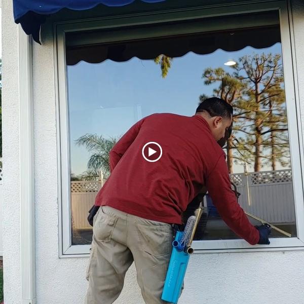 Squeaky Service