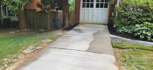 Pineapple Landscaping LLC