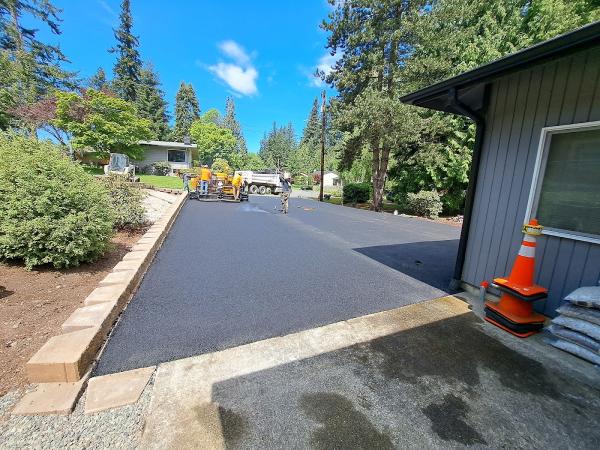 Economy Asphalt & Concrete LLC