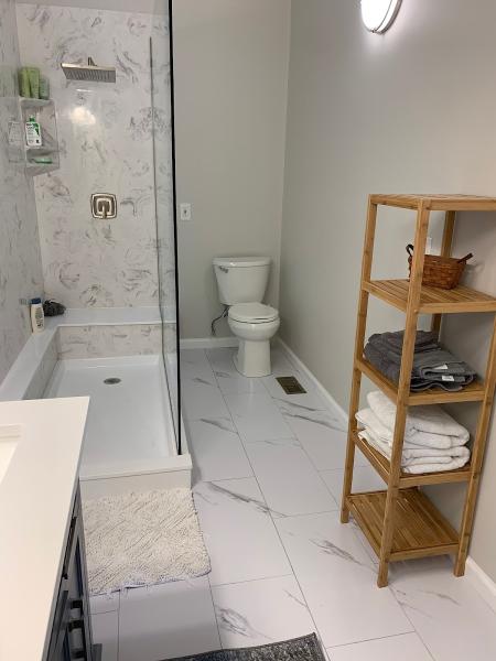 Saint Louis Bath and Renovation LLC