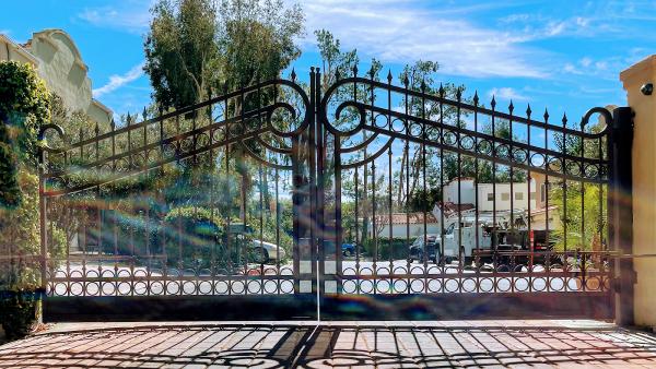 Local Gate Service