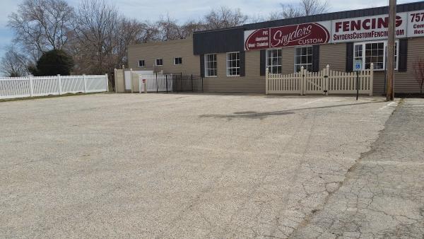Snyder's Custom Fencing