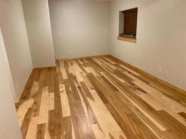 Acknowledged Hardwood Floors
