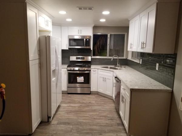 Custom Tile Stone & Decor