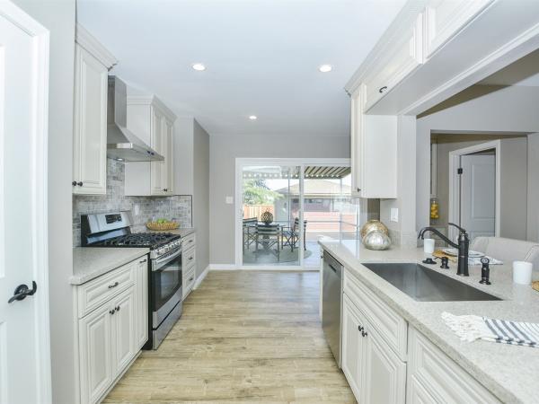 Crestwood Construction