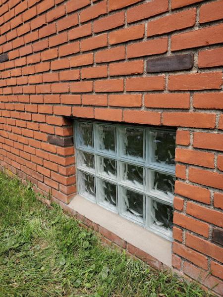 Workman Glass Block