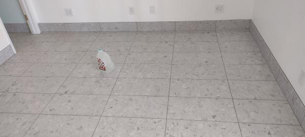 Straight Edge Tile