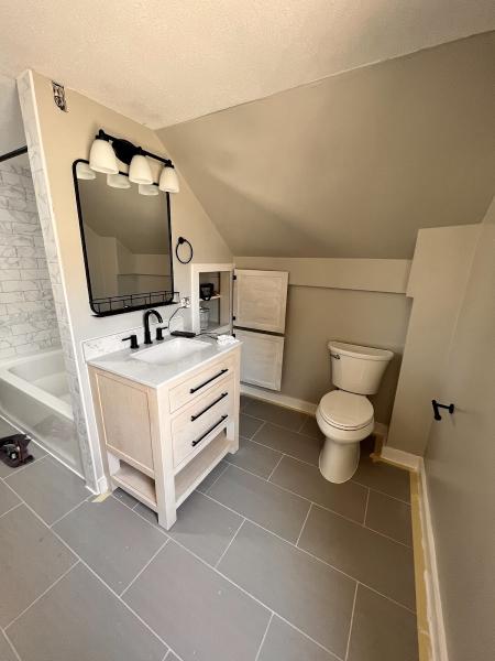 Monti's Building & Remodeling