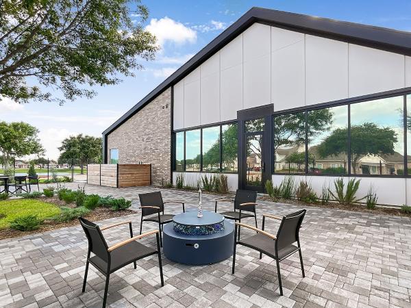 Contempo Builder LLC