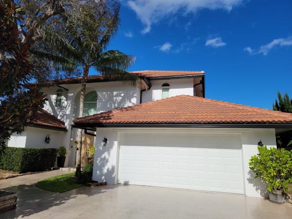 J & S Exterior Cleaning Solutions