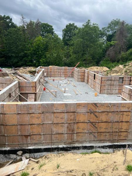 Minas Concrete & Construction