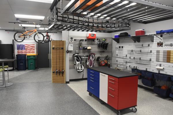 Absolute Garage & Closets