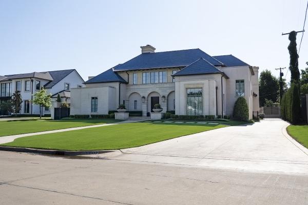 Squared Away Lawns
