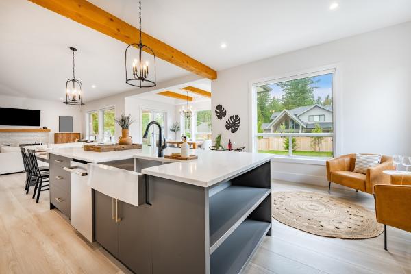 Lusso Design and Build Inc
