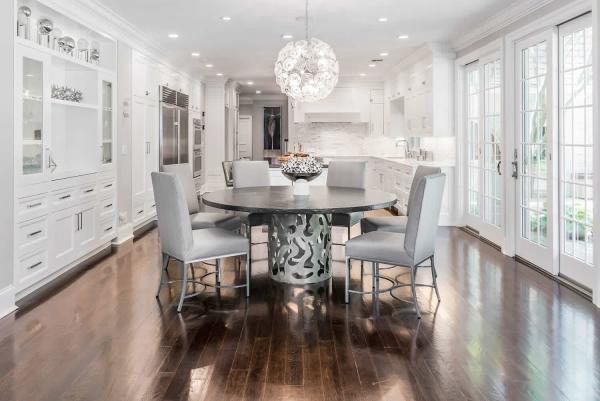 Kim E Courtney Interior Designs