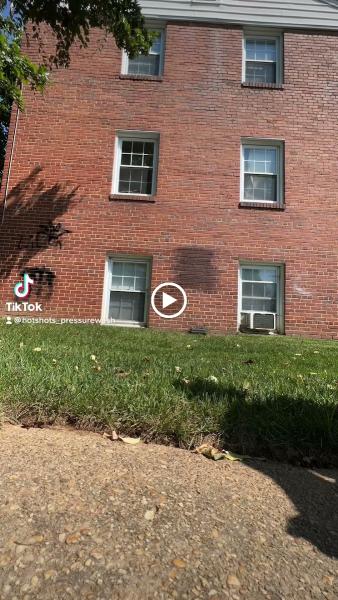 Hotshots Pressure Washing LLC
