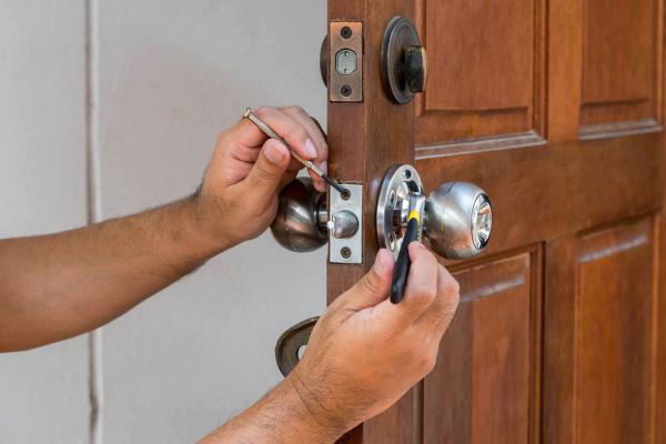 Lock Poppers Jax