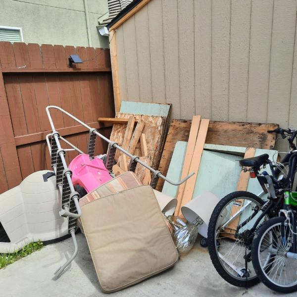 Pro Junk Removal and Hauling