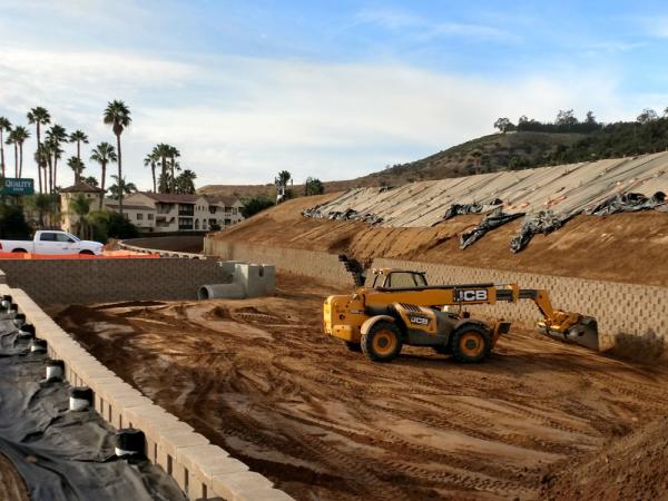 Geogrid Retaining Walls Systems