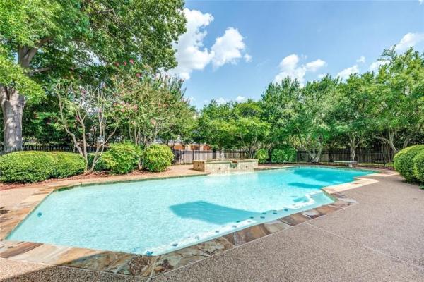 Texas Tropics Swimming Pools