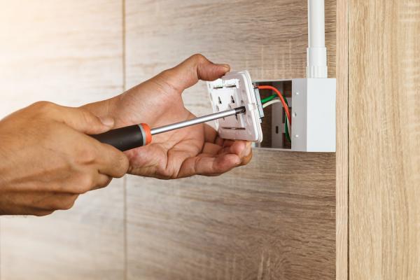 Luminous Electric LLC
