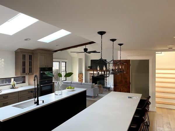 Luminous Electric LLC