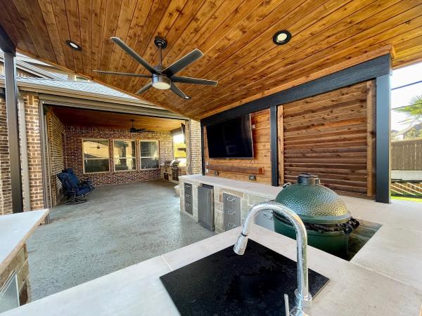 Complete Exterior Solutions