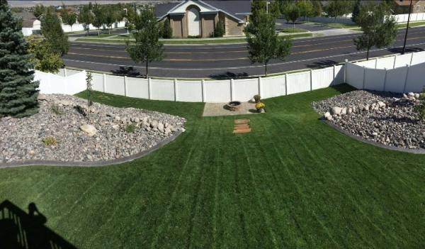 Custom Grounds Landscape Detailing