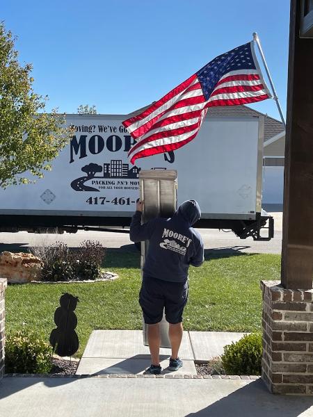 Moore's Packing and Moving