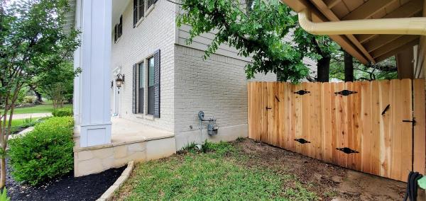 ATX Tree Fence & Lawn