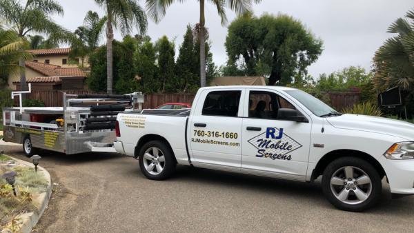 RJ Mobile Screens