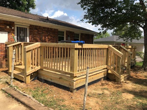 Quality Fence and Deck LLC