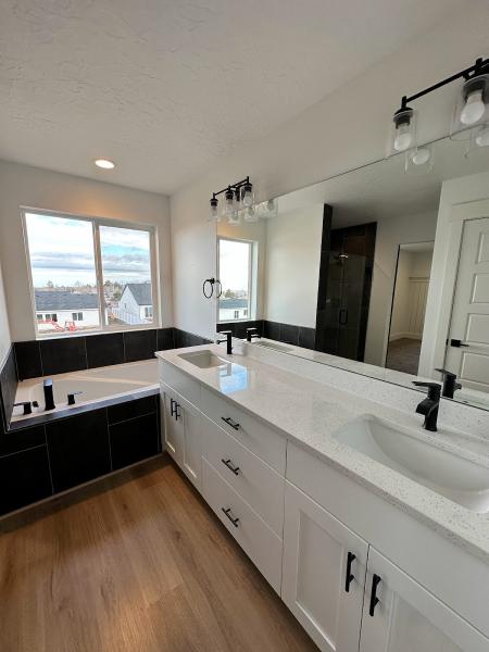 Genius Painters LLC