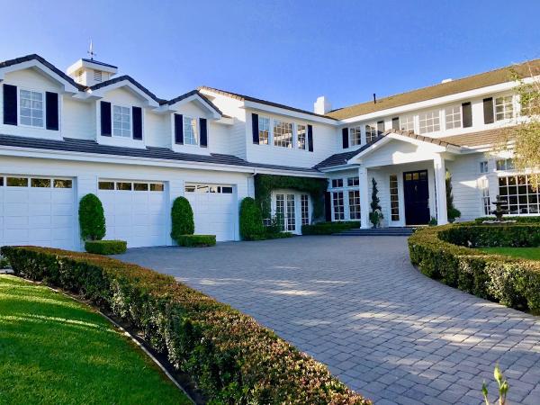 Advanced Painting & Wood Repair