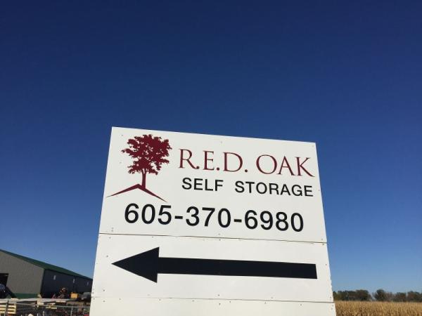 RED Oak Self Storage