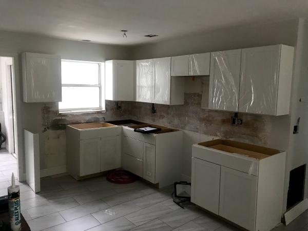 Homes Decor Services Llc
