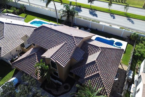 Pasat Roofing & Solar