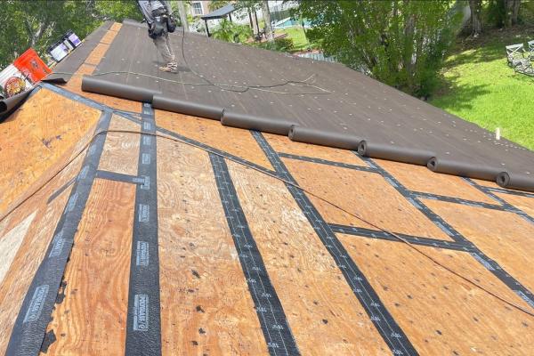 Pasat Roofing & Solar