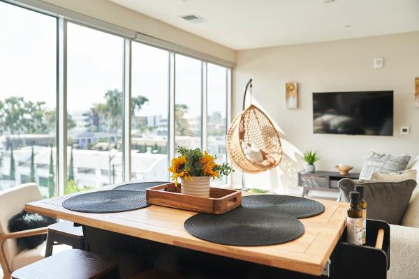 Taras Coastal Interiors and Home Staging