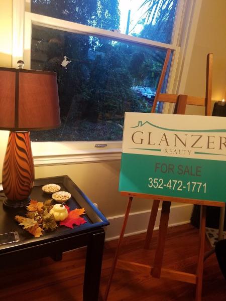 Glanzer Realty
