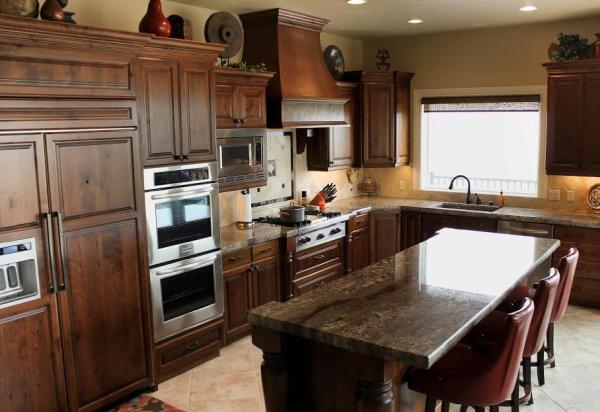 Montgomery Custom Cabinets LLC